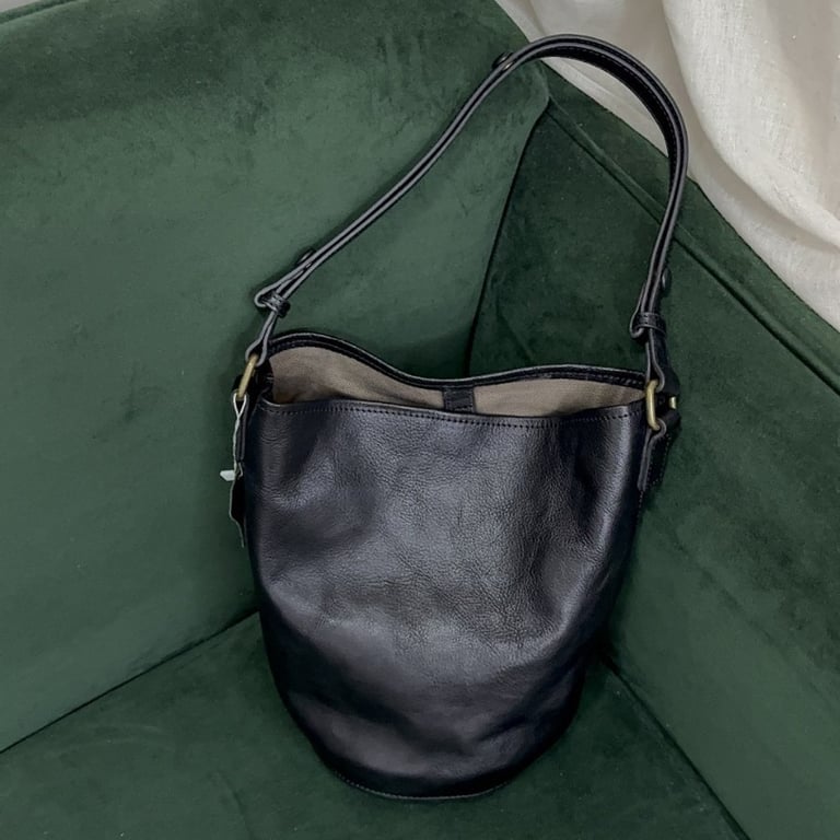 Vegetable-Tanned Leather Crossbody Handbag | Multi-Functional Bucket Bag thumbnail 2
