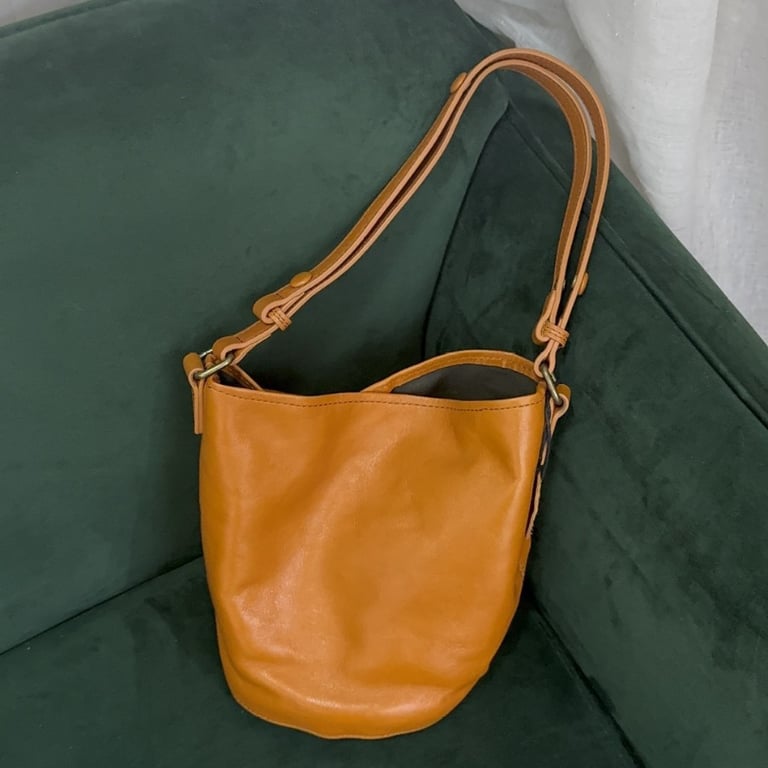 Vegetable-Tanned Leather Crossbody Handbag | Multi-Functional Bucket Bag thumbnail 3