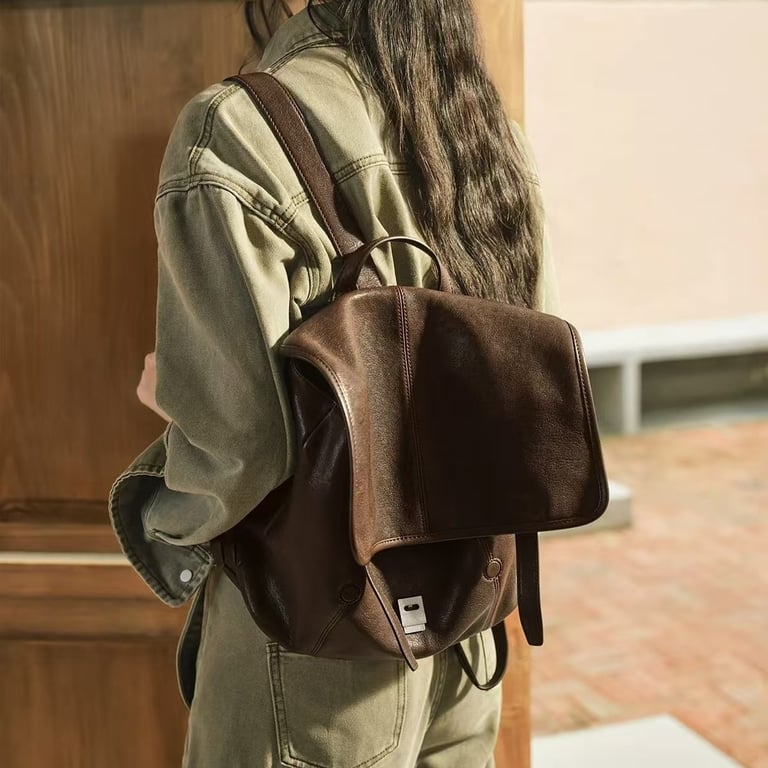 Vegetable-Tanned Leather Messenger Backpack | Convertible Design thumbnail 7