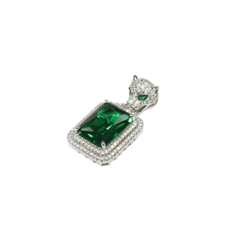 Leopard Head Emerald Pendant | European Fashion Luxury Jewelry - image 1