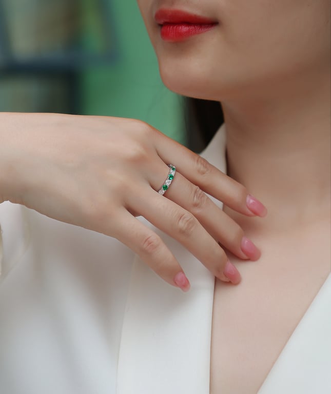 S925 Silver Platinum Eternity Ring | Green & White Gemstone Stackable thumbnail 8