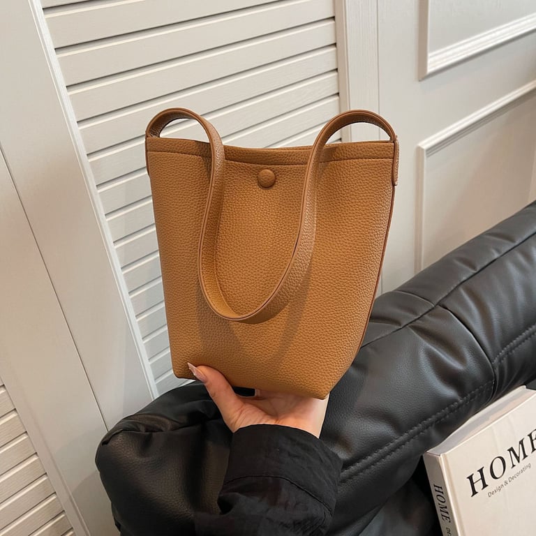 Large-Capacity Pebbled Leather Tote Bucket Bag for Women | Spring thumbnail 3