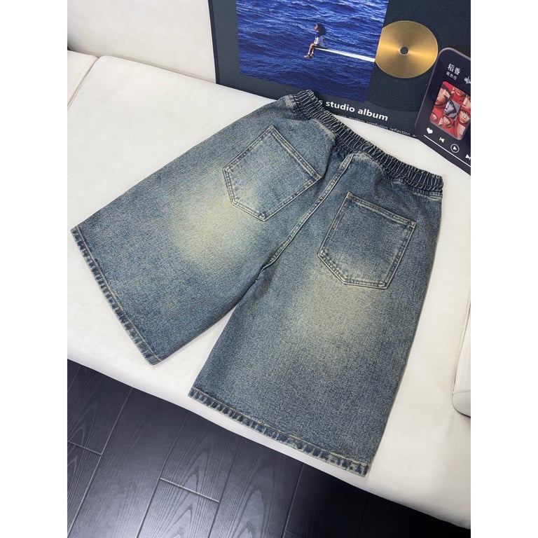Washed Wrinkle-Effect Denim Shorts for Men | Casual Mid-Length thumbnail 2
