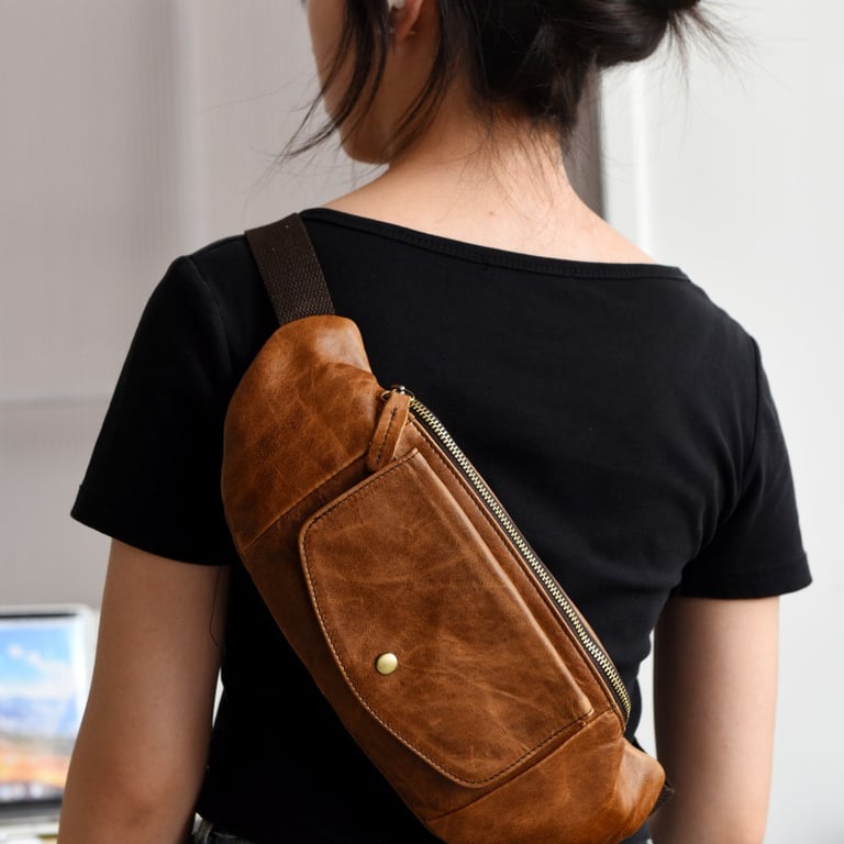 Retro Casual Vegetable Tanned Full-grain Leather Cowhide Chest Bag | Home & Kitchen thumbnail 5