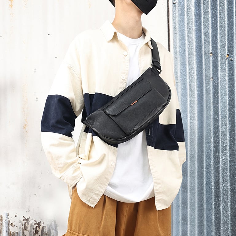 Black Leather Crossbody Bag for Men | Vegetable-Tanned Shoulder Bag - image 1