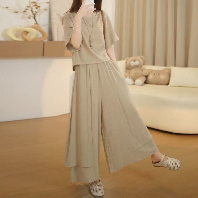 Elegant Two-Piece Women's Set: Crop Top & Wide-Leg Skirt-Trousers thumbnail 7
